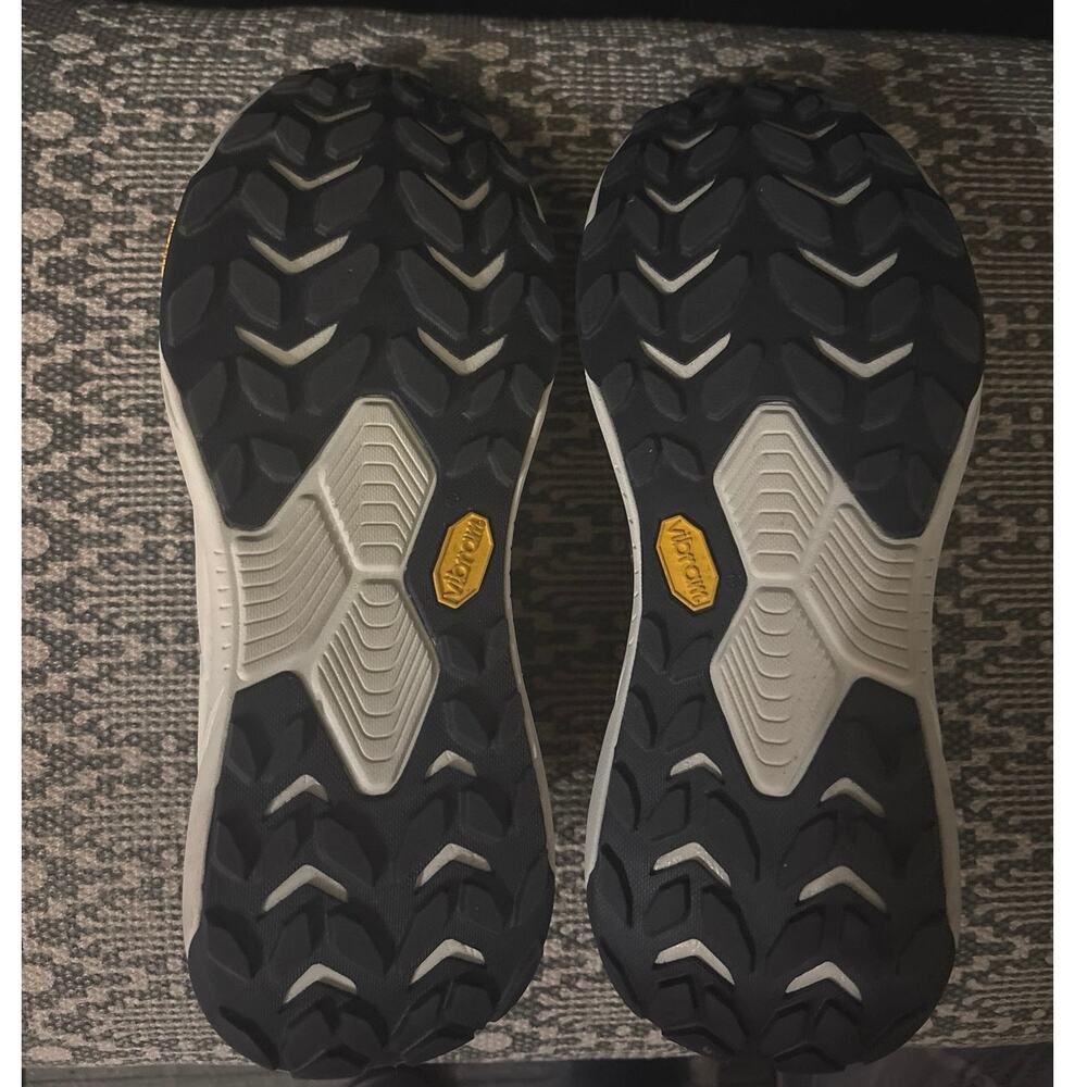 HOKA ONE ONE Transport Running Sneaker - Picture 6 of 8
